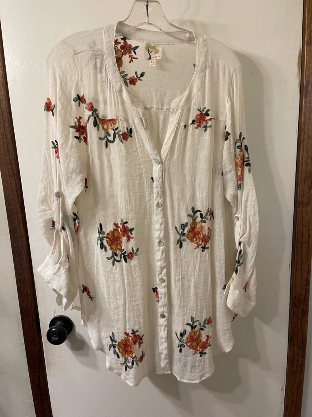 Anthropologie Fig and Flower White Button-Front Embroidered Tunic Sz. 1X #122